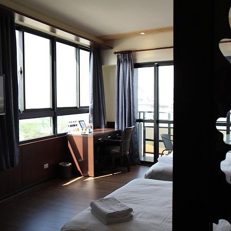 Lu Fang View Bed & Breakfast Đông Cảng Ngoại thất bức ảnh