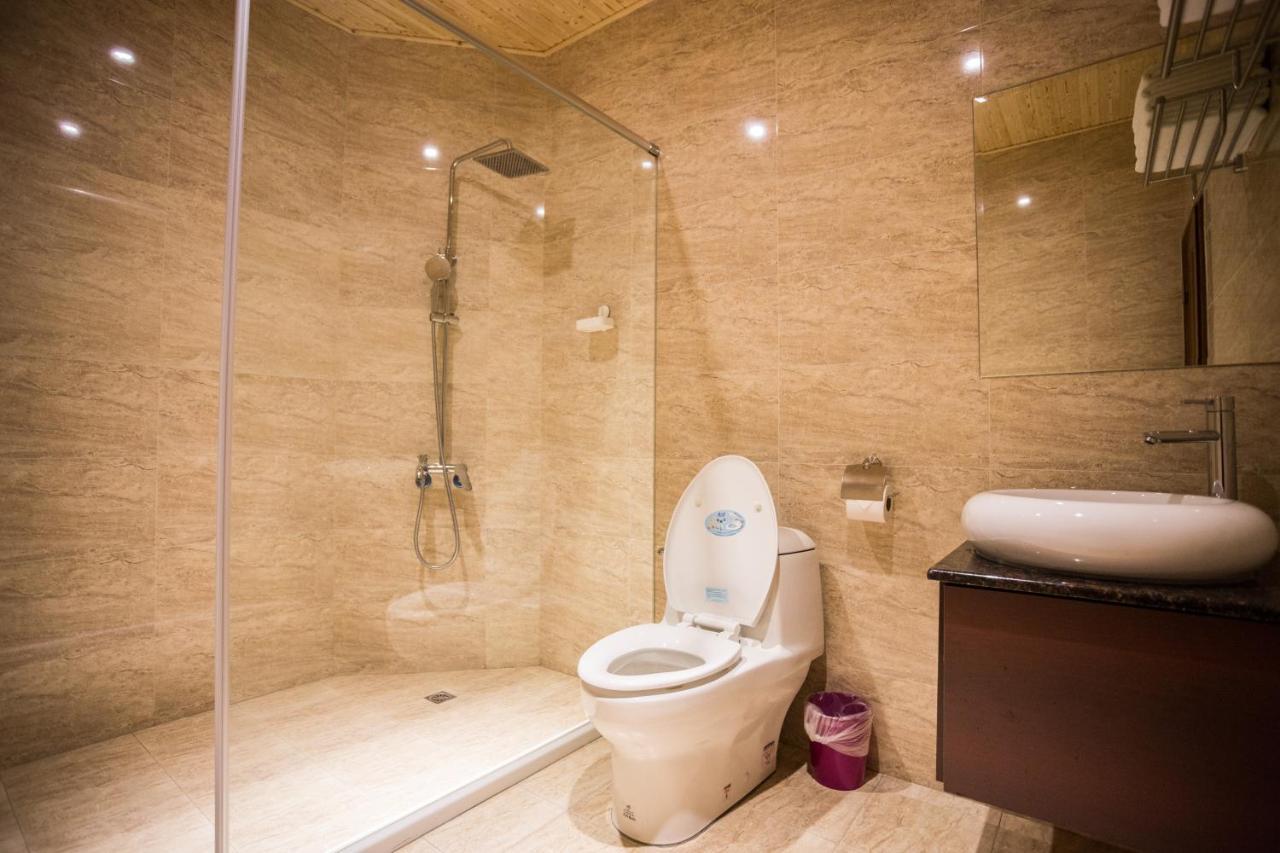Lu Fang View Bed & Breakfast Đông Cảng Ngoại thất bức ảnh